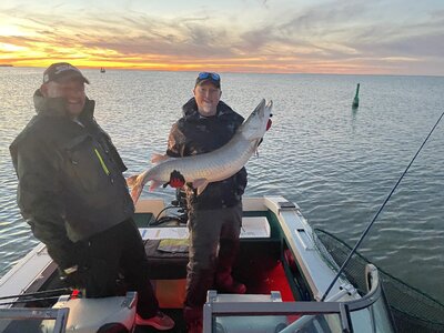  November Muskies and Casting For Hail Marys